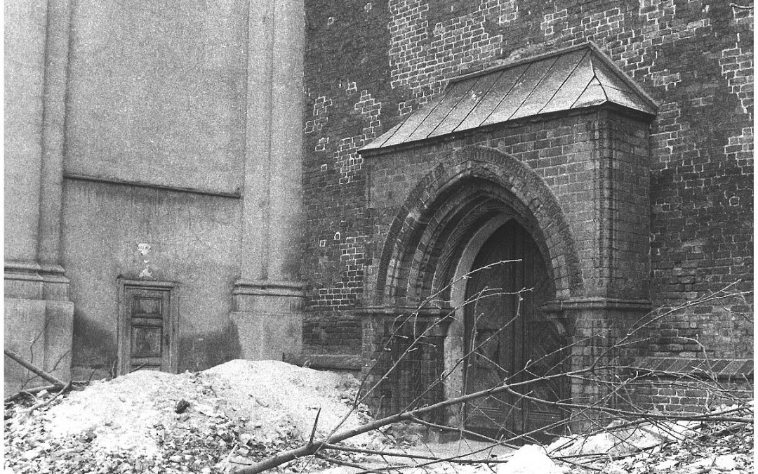 Fotogaleria 100-lecia powrotu jezuitów do Poznania. Remont kościoła 1991/92